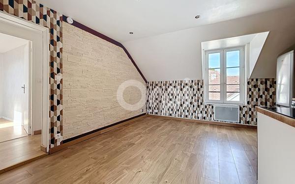 Appartement à vendre    2 pièces • 32,96 m2 Saint-Leu-d'Esserent