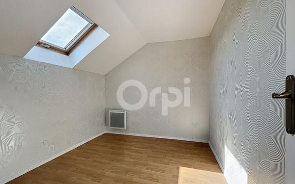 Appartement à vendre    2 pièces • 32,96 m2 Saint-Leu-d'Esserent