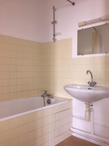 Location STUDIO 21.24 m² St Martin de Ré - 17410 / Réf. : 60091