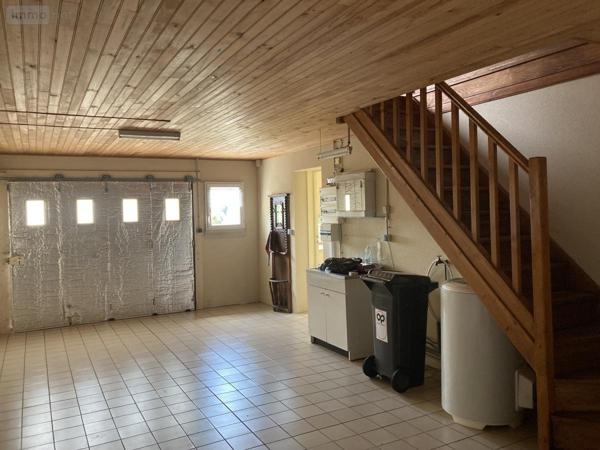 Maison à louer à Ploubezre dans les Côtes-d'Armor (22300), ref : 22086-L55