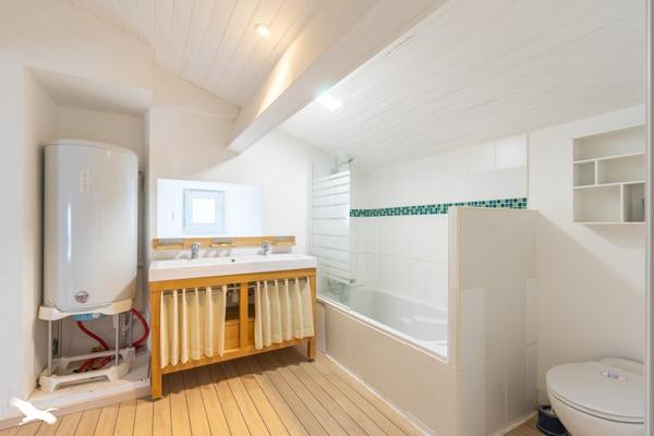 Maison à vendre 419 900 € Saint-Georges-de-Didonne 6 p 160 m² DPE D