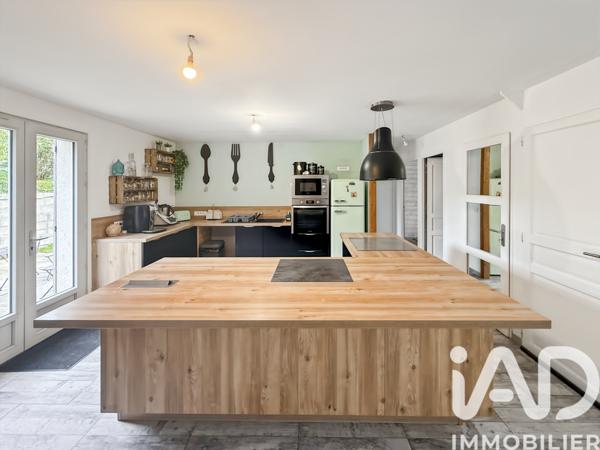 Maison à vendre 5 pièces 113 m² Villeneuve-la-Guyard