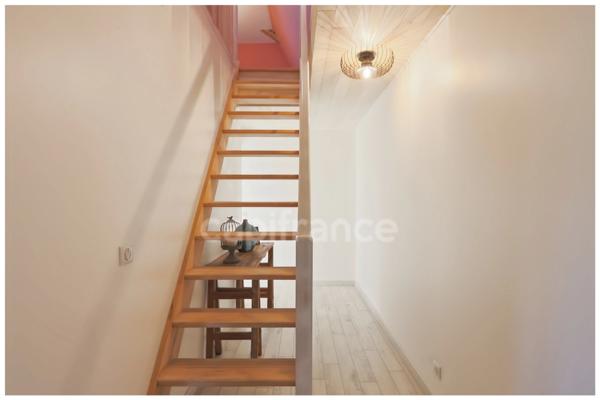 Maison de bourg avec piscine et jacuzzi – Saint-Martial-de-Nabirat (24250)