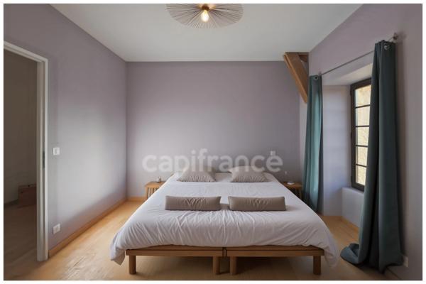 Maison de bourg avec piscine et jacuzzi – Saint-Martial-de-Nabirat (24250)