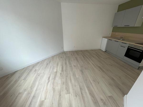 A LOUER : T2 à LILLE • Rue Garibaldi - LILLE-SUD • 560 € CC • Réf. 5868