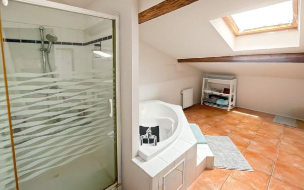 Maison à vendre    5 pièces •  Pompignan