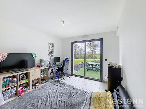 A Vendre Maison contemporaine de 2020 de plain-pied de 122 m² avec garage et jardin à Condom