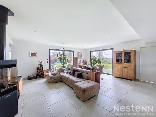A Vendre Maison contemporaine de 2020 de plain-pied de 122 m² avec garage et jardin à Condom