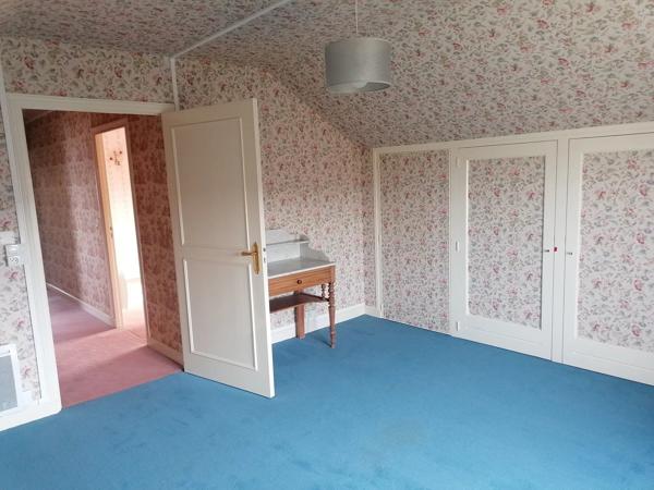 Vente                                                      Maison
                        
                     7 pièces                      164 m2                     à Clermont-Ferrand