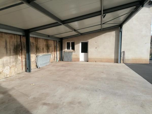 Vente                                                      Maison
                        
                     7 pièces                      164 m2                     à Clermont-Ferrand