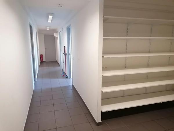 Vente                                                      Maison
                        
                     7 pièces                      164 m2                     à Clermont-Ferrand