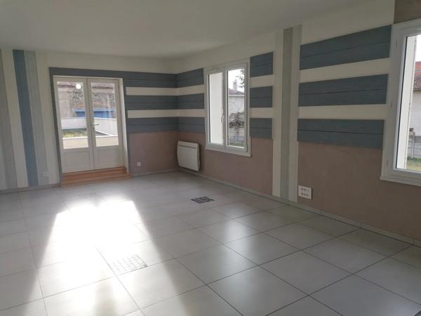 Vente                                                      Maison
                        
                     7 pièces                      164 m2                     à Clermont-Ferrand