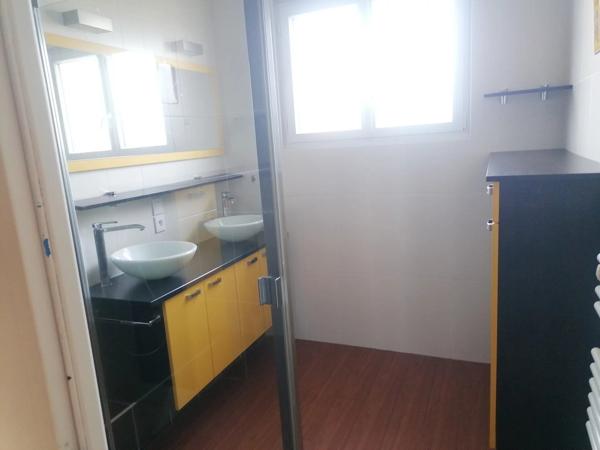 Vente                                                      Maison
                        
                     7 pièces                      164 m2                     à Clermont-Ferrand