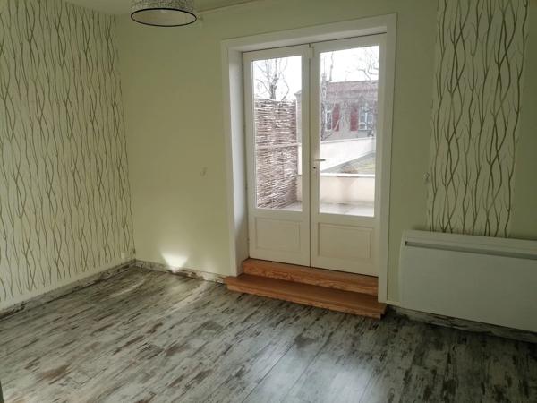 Vente                                                      Maison
                        
                     7 pièces                      164 m2                     à Clermont-Ferrand