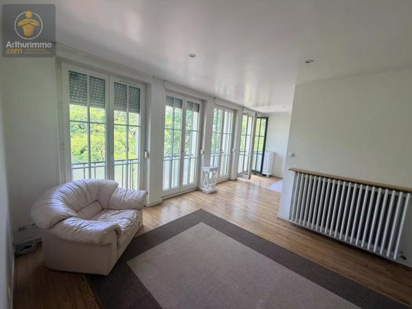 Vente                                                      Appartement
                        
                     4 pièces                      82 m2                     à Metz