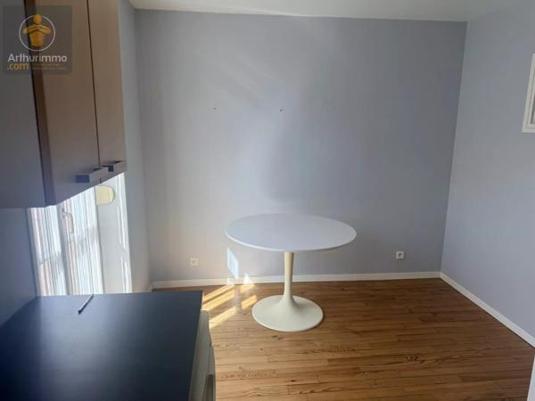 Vente                                                      Appartement
                        
                     4 pièces                      82 m2                     à Metz