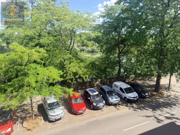 Vente                                                      Appartement
                        
                     4 pièces                      82 m2                     à Metz