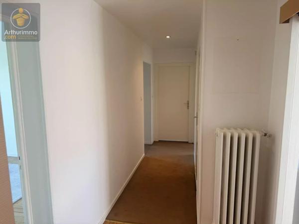 Vente                                                      Appartement
                        
                     4 pièces                      82 m2                     à Metz