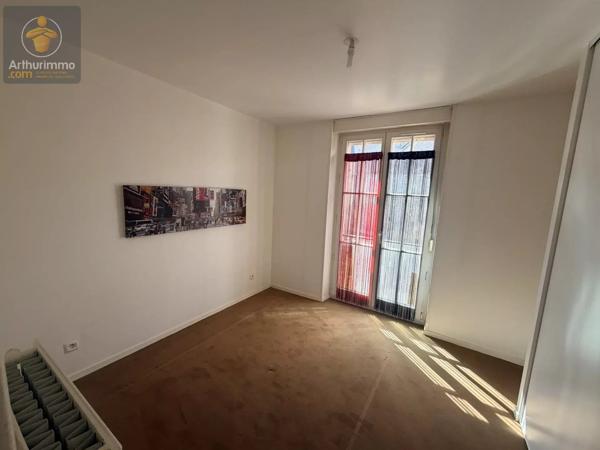 Vente                                                      Appartement
                        
                     4 pièces                      82 m2                     à Metz