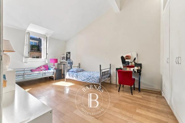 Paris 3ème, Appartement 3 Chambres -  155 m² à vendre