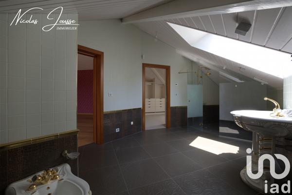 Maison à vendre 20 pièces 450 m² Gex