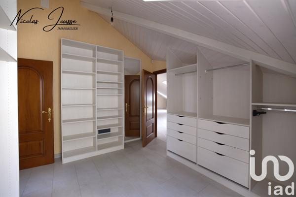 Maison à vendre 20 pièces 450 m² Gex