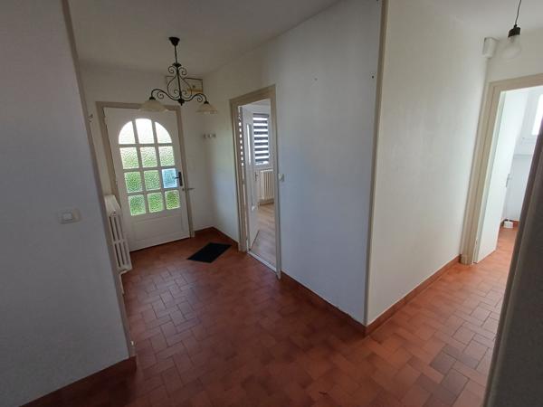 Plougasnou (29630) Plougasnou, le Diben, maison 4 chambres sur 670 m2 de terrain, sous sol total.