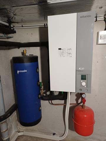 Plougasnou (29630) Plougasnou, le Diben, maison 4 chambres sur 670 m2 de terrain, sous sol total.