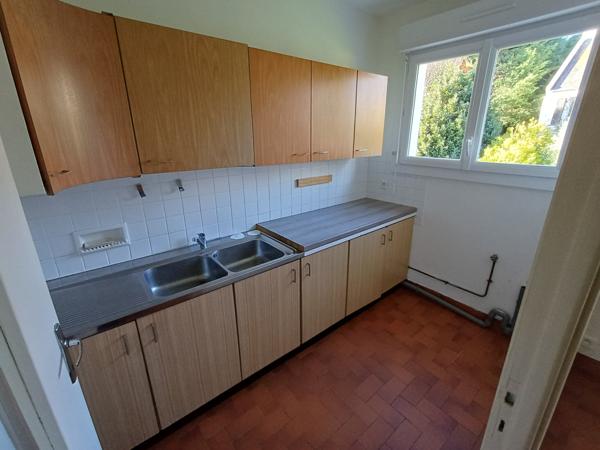 Plougasnou (29630) Plougasnou, le Diben, maison 4 chambres sur 670 m2 de terrain, sous sol total.