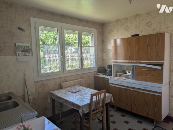 A VENDRE - MAISON D'HABITATION - ERNEE