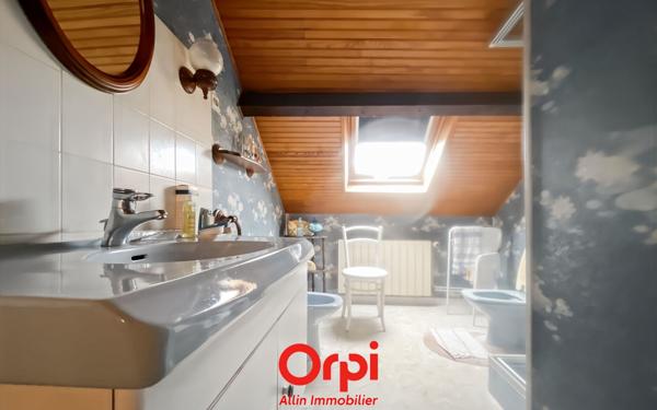 Maison à vendre    3 pièces •  Montluçon