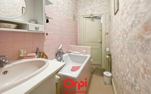 Maison à vendre    3 pièces •  Montluçon