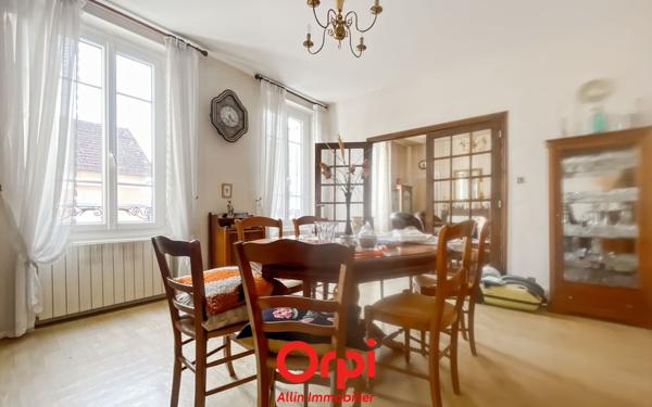 Maison à vendre    3 pièces •  Montluçon