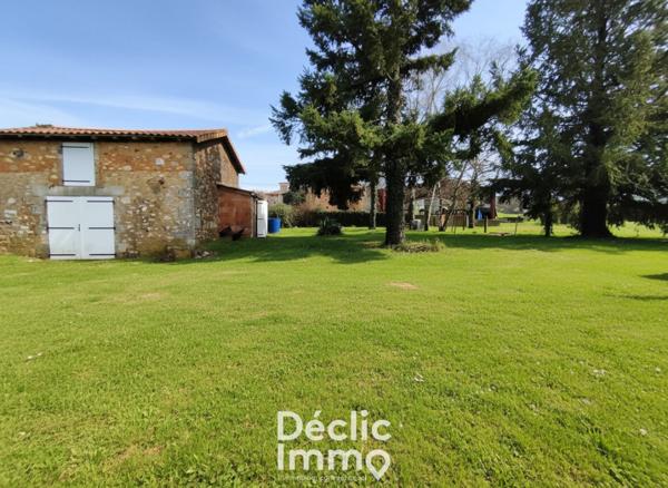 Vente longere La rochefoucauld, 188m² 7 pièces 178 500€ avec garage