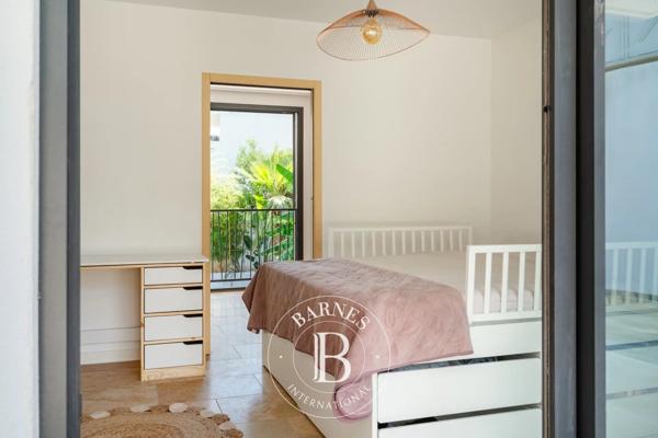 Marseille 11ème, Maison 4 Chambres -  335 m² à vendre
