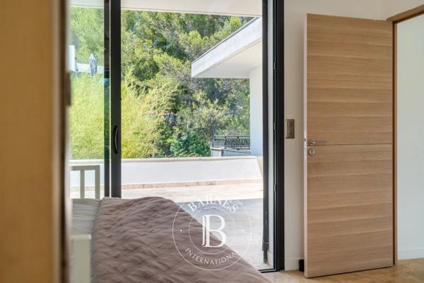 Marseille 11ème, Maison 4 Chambres -  335 m² à vendre