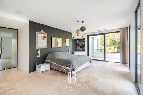 Marseille 11ème, Maison 4 Chambres -  335 m² à vendre