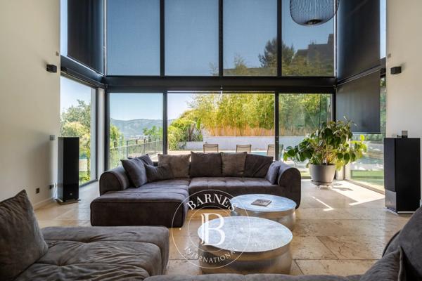 Marseille 11ème, Maison 4 Chambres -  335 m² à vendre
