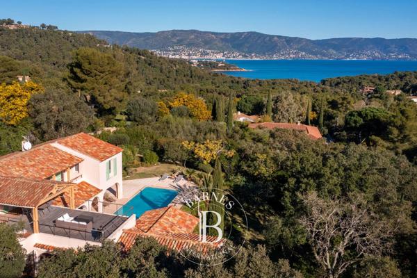 Bormes-les-Mimosas, Maison 4 Chambres -  270 m² à vendre