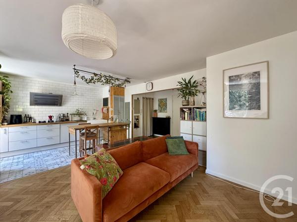 Appartement F3 à vendre  3 pièces - 68,41 m 2   LYON  - 69008