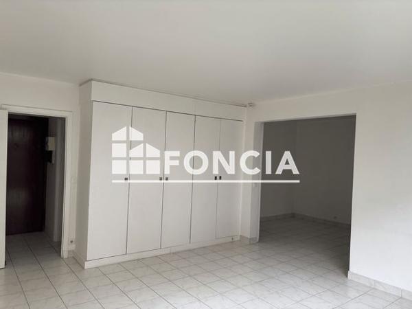 Location Appartement 2 pièces 47.23 m² - 22/26 RUE VICQ D'AZIR Paris 75010