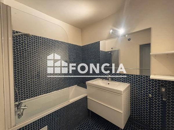 Location Appartement 2 pièces 47.23 m² - 22/26 RUE VICQ D'AZIR Paris 75010