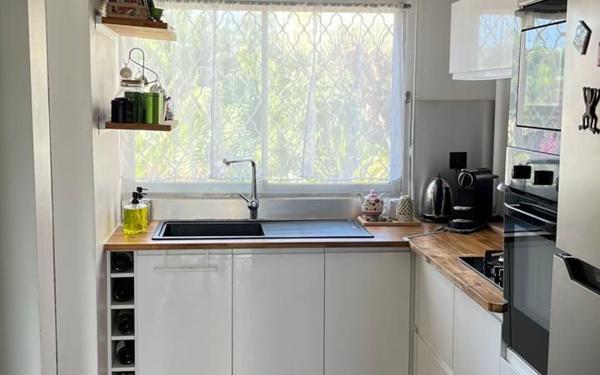 Appartement à vendre    2 pièces • 54 m2 Le Gosier