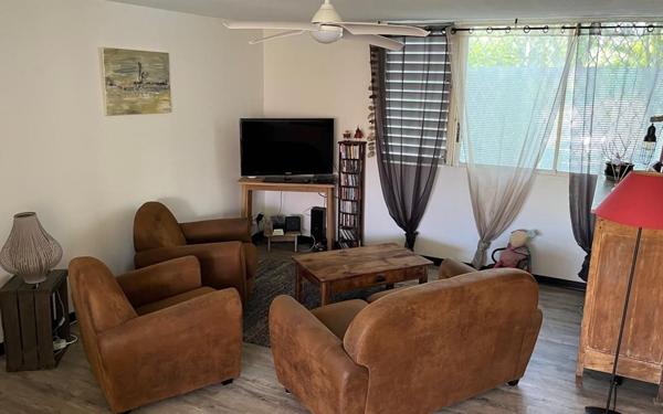 Appartement à vendre    2 pièces • 54 m2 Le Gosier