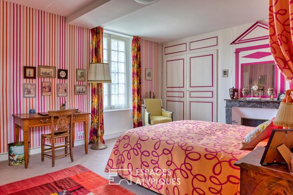 Manoir du XVIème siècle et ses dépendances dans un parc de 10 hectares