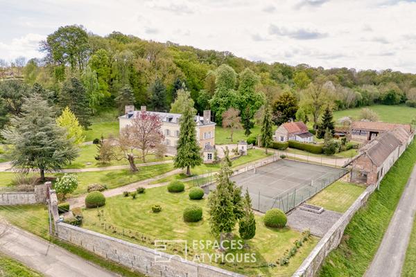 Manoir du XVIème siècle et ses dépendances dans un parc de 10 hectares