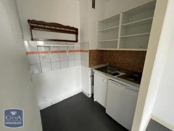 Appartement à louer 1 pièce 28.09m²