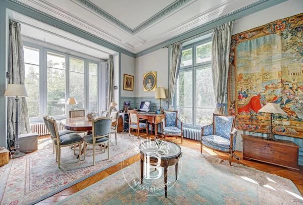 Versailles, Appartement 3 Chambres -  160 m² à vendre