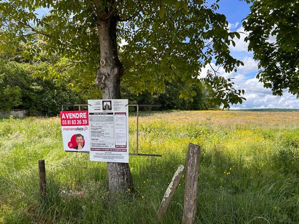Terrain 881 m2