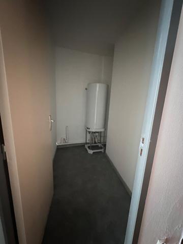 JOLI T2 SPACIEUX ET LUMINEUX AVEC PARKING A PROXIMITE